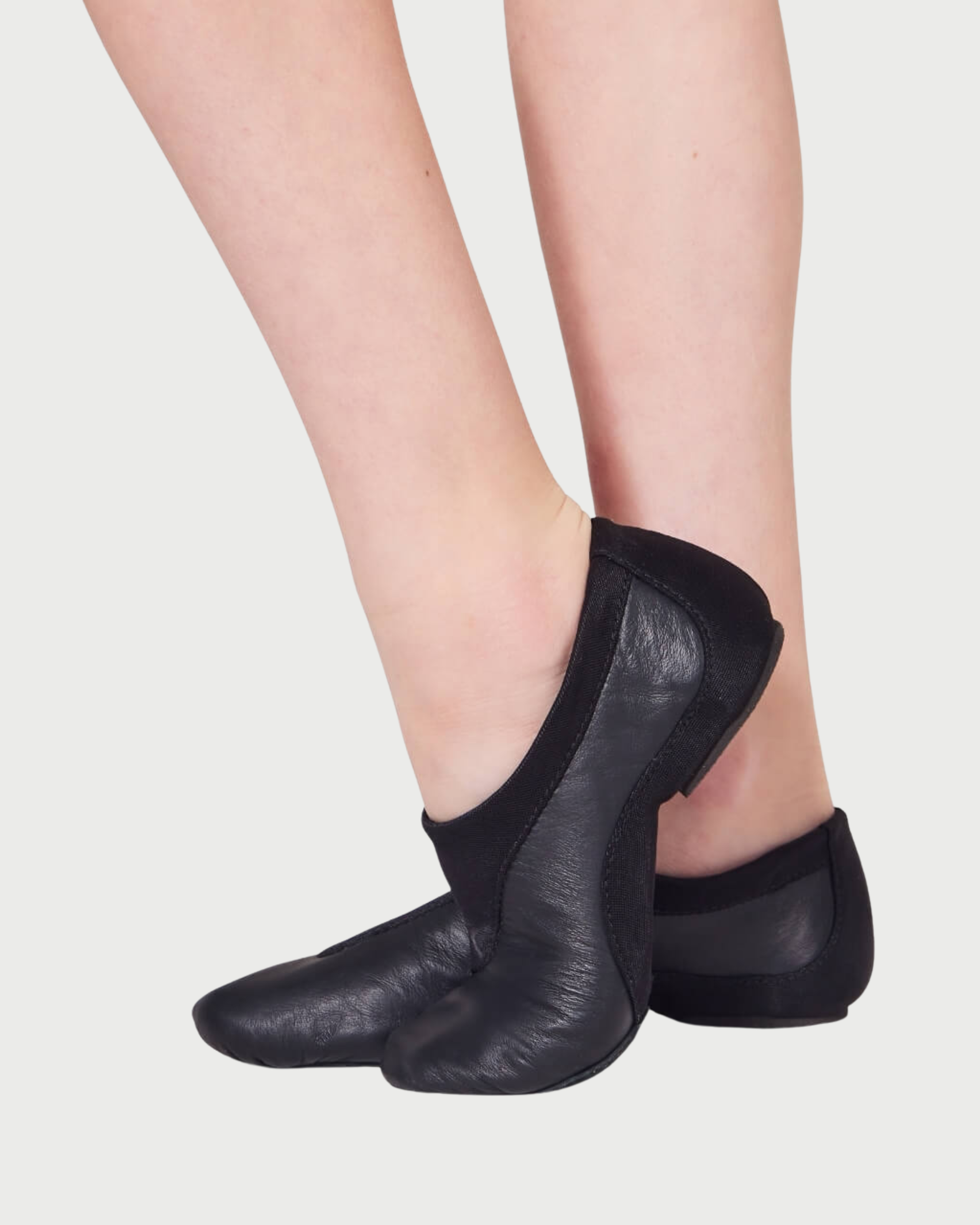 Capezio-Vibe-Jazz-Shoe 