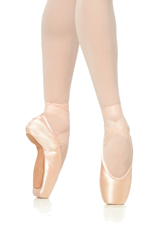 Gaynor-Minden-Europa-Pointe-Shoe-Sculpted-Fit