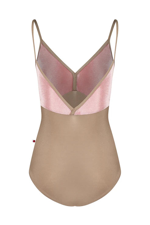Yumiko-Daria-Leotard-Dreamy-Toffee