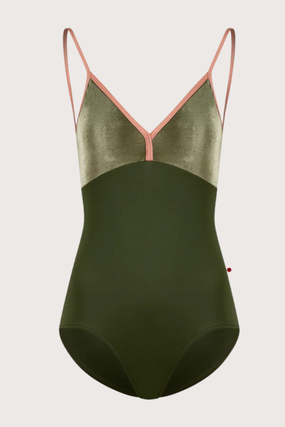 Yumiko-Daria-Leotard-In-Safari